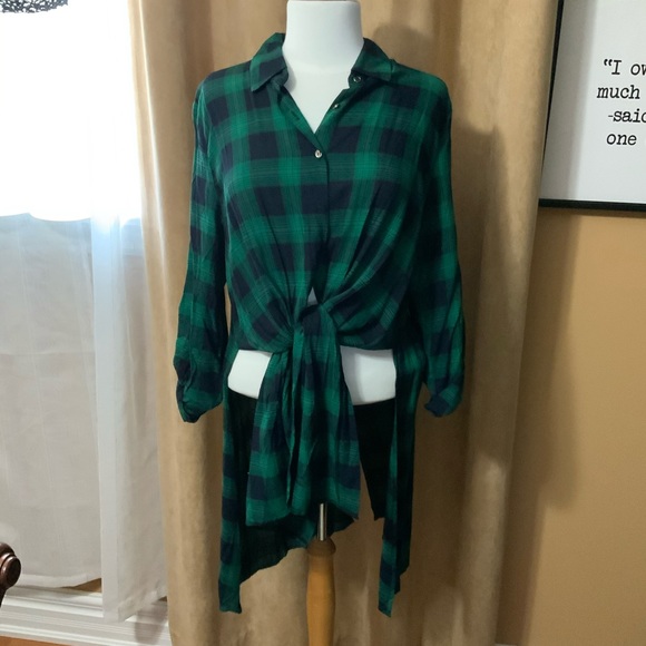 Ladies crop tie shirt - Picture 1 of 7